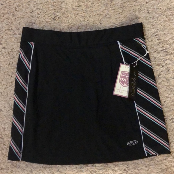 Fabulous Golf Skirt - Picture 2 of 6